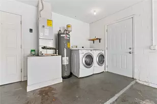 600 W Clarke St, Wildwood, FL 34785 - Photo 18