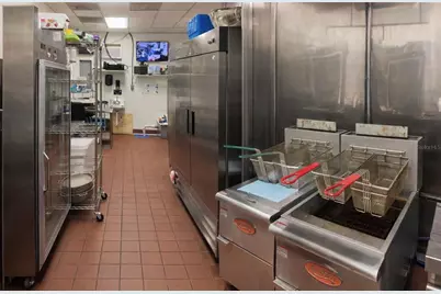 517 N Semoran Boulevard, Orlando, FL 32807 - Photo 6