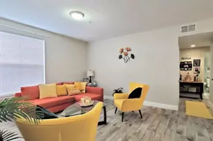 6025 Westgate Dr, Orlando, FL 32835 - Photo 4