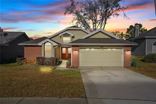 1098 Piedmont Oaks Dr, Apopka, FL 32703 - Photo 2