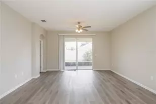 15472 Long Cypress Dr, Ruskin, FL 33573 - Photo 4