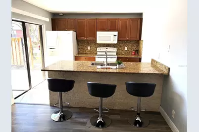 5371 Bamboo Court #401, Orlando, FL 32811 - Photo 4