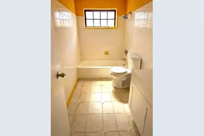 1561 NW 77th Way, Pembroke Pines, FL 33024 - Photo 14