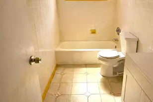 1561 NW 77th Way, Pembroke Pines, FL 33024 - Photo 14