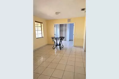 1561 NW 77th Way, Pembroke Pines, FL 33024 - Photo 6