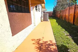 1561 NW 77th Way, Pembroke Pines, FL 33024 - Photo 28