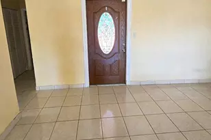 1561 NW 77th Way, Pembroke Pines, FL 33024 - Photo 2