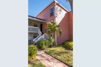 2424 W Tampa Bay Boulevard #204, Tampa, FL 33607 - Photo 2