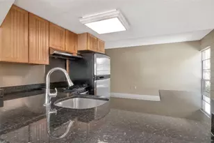 2424 W Tampa Bay Blvd, Tampa, FL 33607 - Photo 16