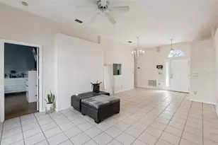 8013 Aspencrest Ct, Orlando, FL 32835 - Photo 4