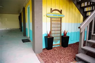 2504 Avenue B, Bradenton Beach, FL 34217 - Photo 18