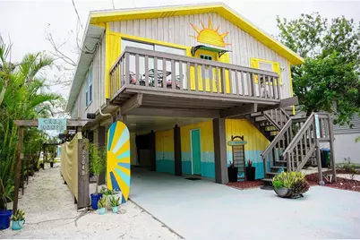 2504 Avenue B, Bradenton Beach, FL 34217 - Photo 2