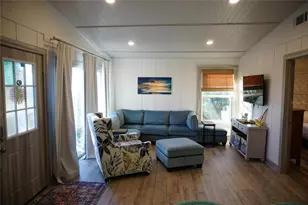2504 Avenue B, Bradenton Beach, FL 34217 - Photo 4