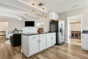 4701 Goddard Ave, Orlando, FL 32804 - Photo 10