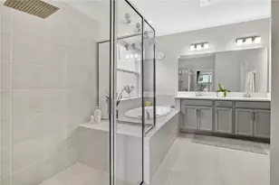 2915 Crest Wave Dr, Clermont, FL 34711 - Photo 16