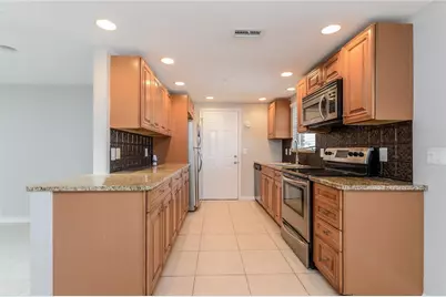 2652 White Sands Drive, Sarasota, FL 34231 - Photo 6