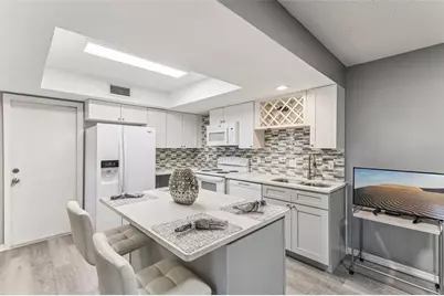 4474 Goldenrain Court, Orlando, FL 32808 - Photo 8