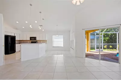 16502 Lake Heather Drive, Tampa, FL 33618 - Photo 12