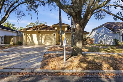 16502 Lake Heather Drive, Tampa, FL 33618 - Photo 2