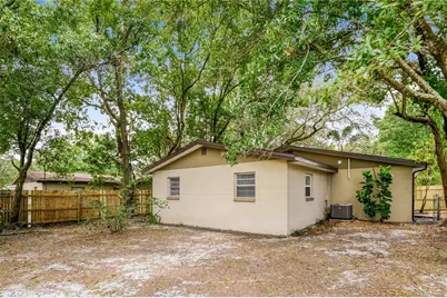 7503 N Dartmouth Avenue, Tampa, FL 33604 - Photo 14