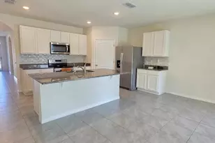 3383 Hammond Pt, Sanford, FL 32771 - Photo 4