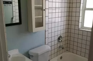 2534 19th St S, Saint Petersburg, FL 33712 - Photo 12