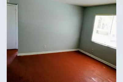 2534 19th Street S, Saint Petersburg, FL 33712 - Photo 4