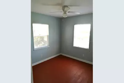 2534 19th Street S, Saint Petersburg, FL 33712 - Photo 6