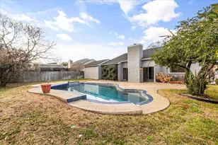 8830 S Shadow Bay Dr, Orlando, FL 32825 - Photo 16