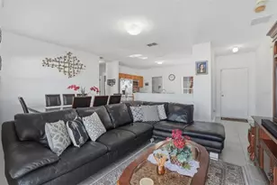 995 Cumberland Dr, Kissimmee, FL 34759 - Photo 6