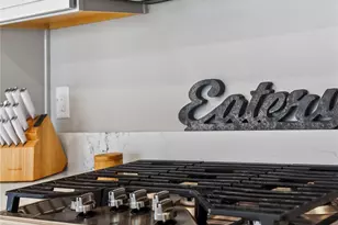 1673 Suttonset Trl, Zephyrhills, FL 33541 - Photo 20