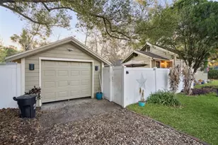 250 Orange Pl, Maitland, FL 32751 - Photo 20