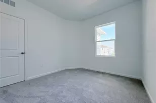 388 Sol Vis Dr, Dundee, FL 33838 - Photo 14