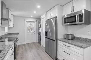 1927 Pine Tree Dr, Edgewater, FL 32141 - Photo 8