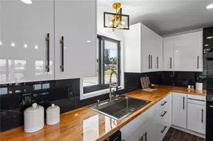 203 Parkwood Ln, Edgewater, FL 32132 - Photo 8