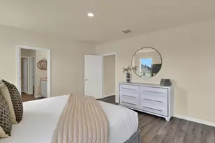 984 Champion Ridge Dr, Daytona Beach, FL 32124 - Photo 16