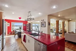 894 W Lake Holden Point, Orlando, FL 32805 - Photo 10