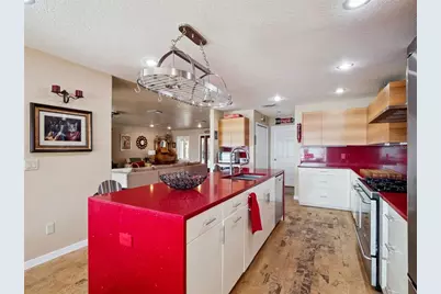 894 W Lake Holden Point, Orlando, FL 32805 - Photo 22