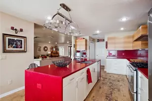 894 W Lake Holden Point, Orlando, FL 32805 - Photo 22