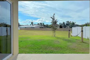 2703 Rowan St, Tavares, FL 32778 - Photo 20