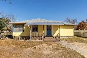 20 Florida St, Frostproof, FL 33843 - Photo 1