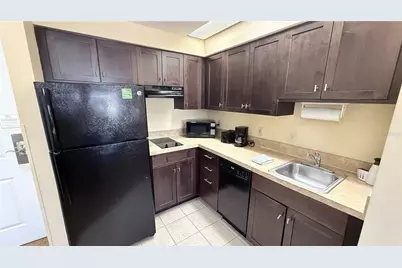 7601 Canada Avenue #325, Orlando, FL 32819 - Photo 4