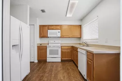 4504 Reynolds Creek Avenue, Plant City, FL 33563 - Photo 12