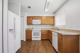 4504 Reynolds Creek Ave, Plant City, FL 33563 - Photo 12