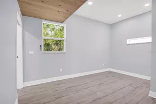 7401 1st Ave N, Saint Petersburg, FL 33710 - Photo 10