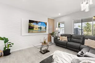 9083 Coral Cpe St, Kissimmee, FL 34747 - Photo 4