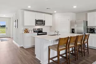 3389 Wakefield Dr, Haines City, FL 33844 - Photo 8