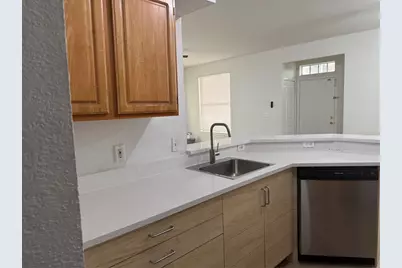 6025 Westgate Drive #2518, Orlando, FL 32835 - Photo 6