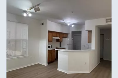 6025 Westgate Drive #2518, Orlando, FL 32835 - Photo 4