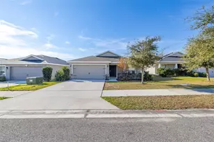 690 Persian Dr, Haines City, FL 33844 - Photo 2